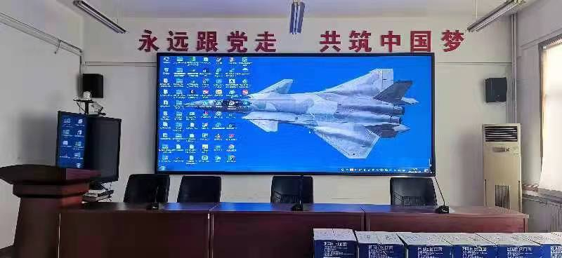 室內(nèi)P2全彩屏完成一塊，積極復(fù)工復(fù)產(chǎn)，抗疫堅(jiān)持到底